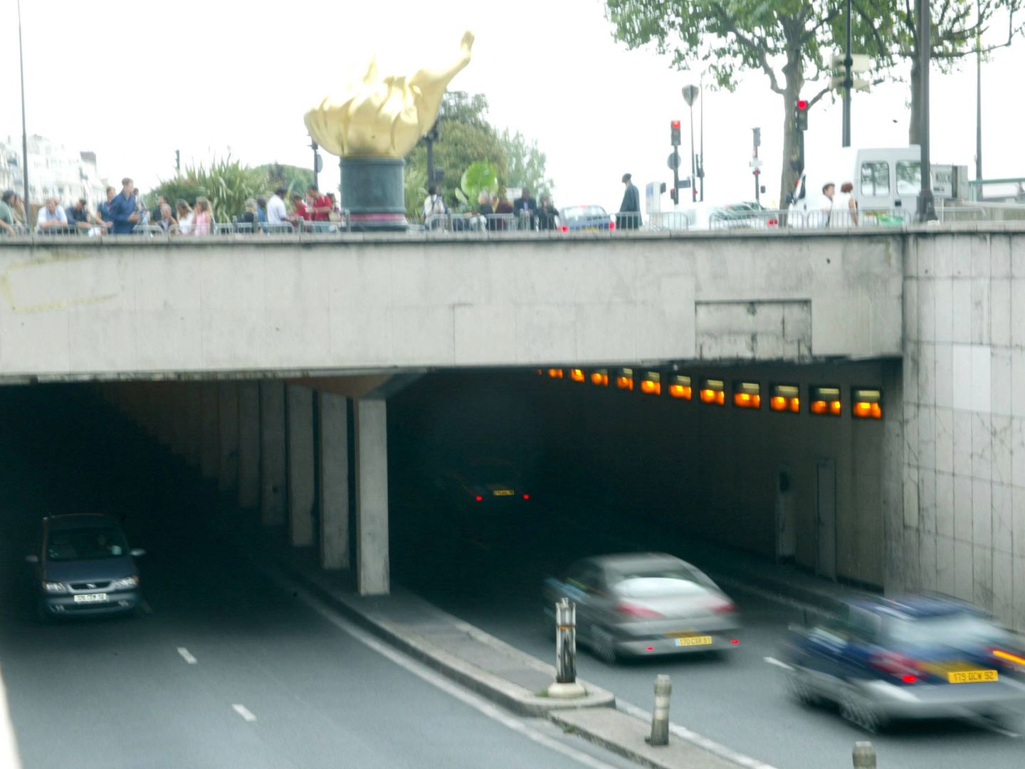Vista del Pont d'Alma (París), donde perdieron la vida Diana, Dodi Al Fayed y Henri Paul. (Getty)