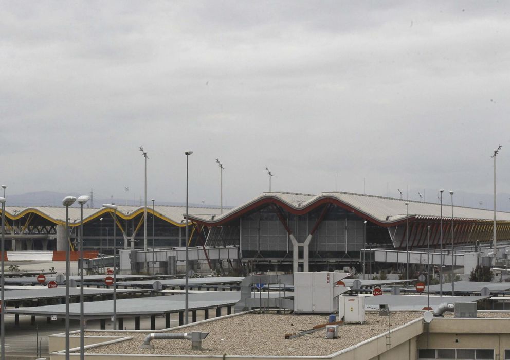 Foto: Vista del aeropuerto de Madrid (Efe)