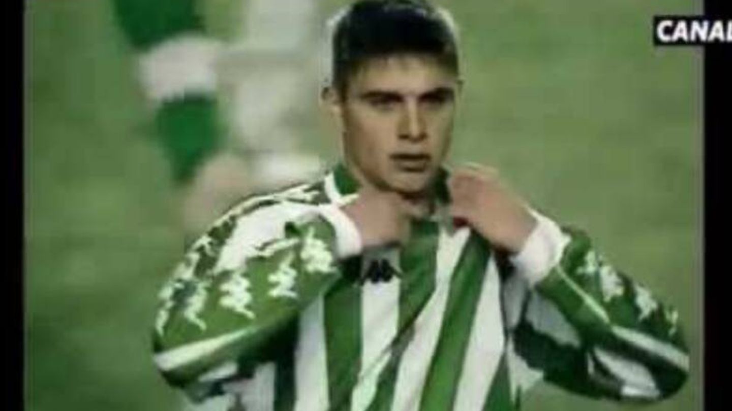 Joaquín Sánchez, en el año 2000 en su debut en el Betis. (YouTube)