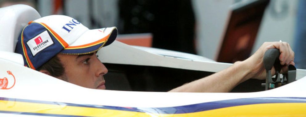 Foto: Renault: "Alonso es el más rápido de los pilotos actuales"