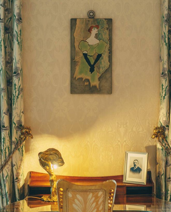 Toulouse-Lautrec, presente en las paredes de la Maison.(FOTO: Erea y Manuel Azurmendi)