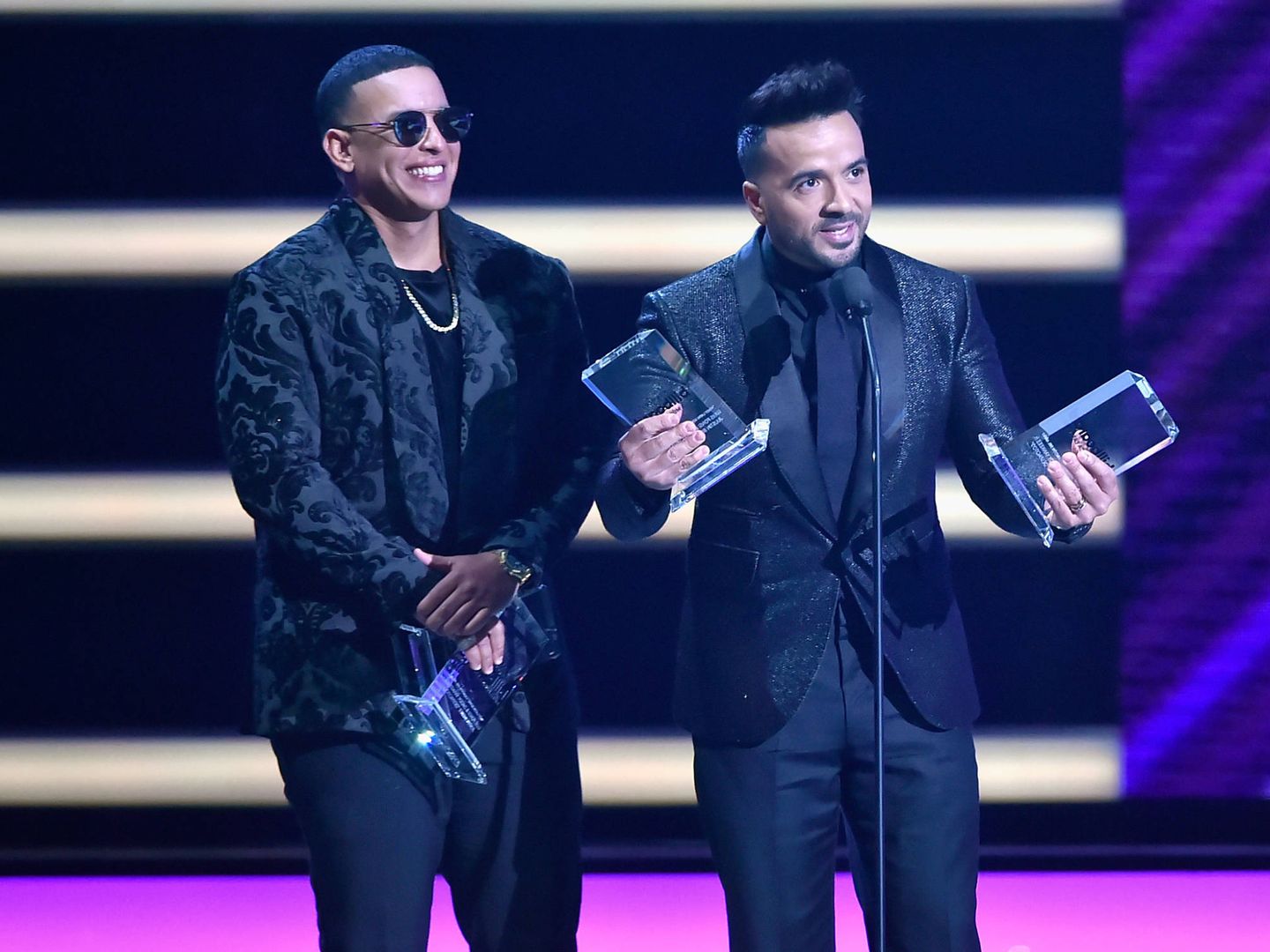 Daddy Yankee y Luis Fonsi, en los Billboard Latin Music Awards 2018. (Getty)