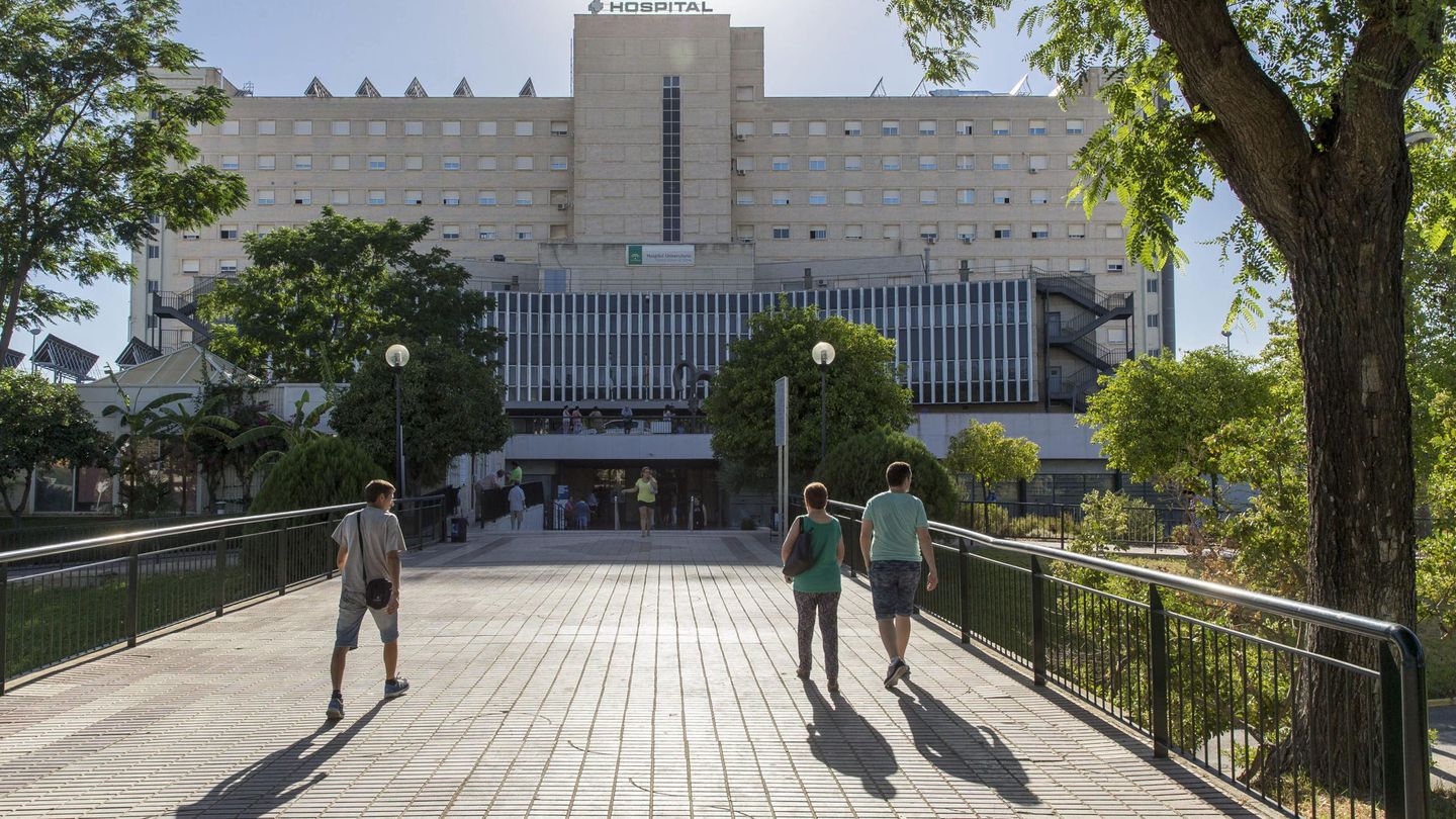 El hospital universitario de Valme en Sevilla. EFE/Julio Muñoz