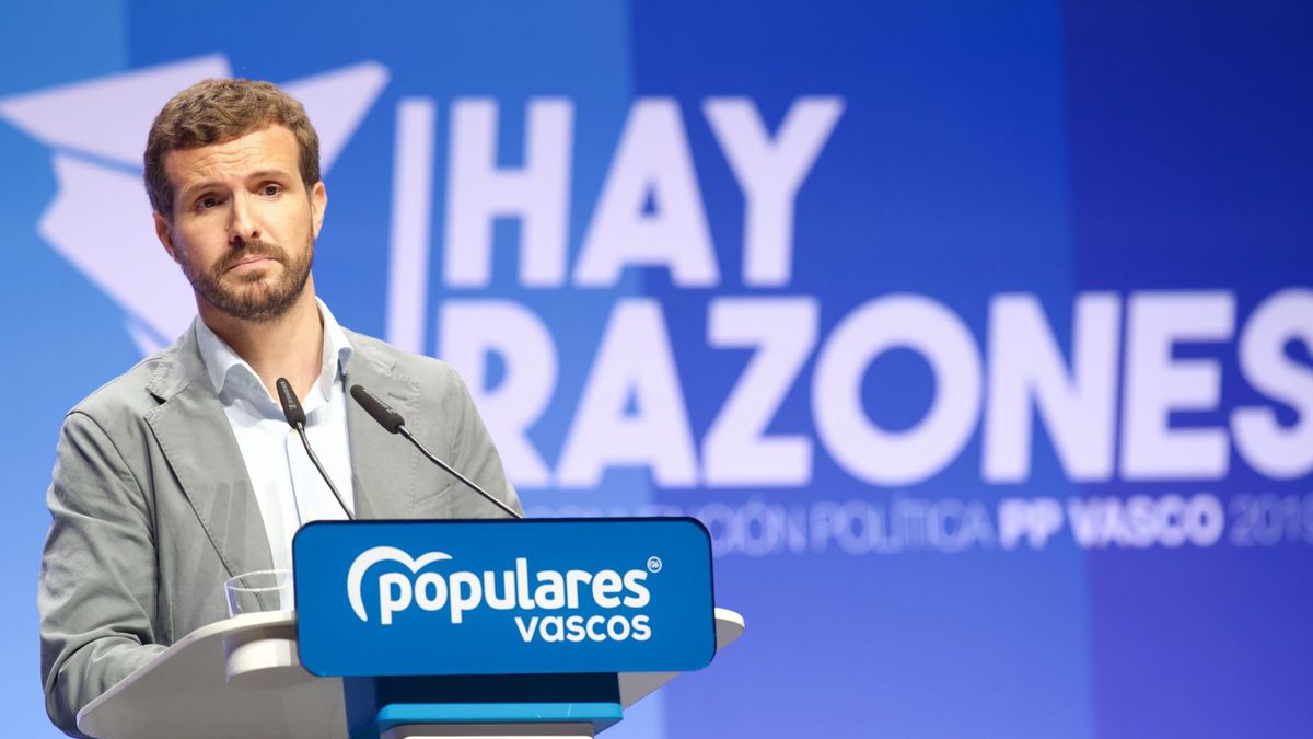 Casado recicla el patriotismo constitucional de Aznar para apuntalar su España Suma