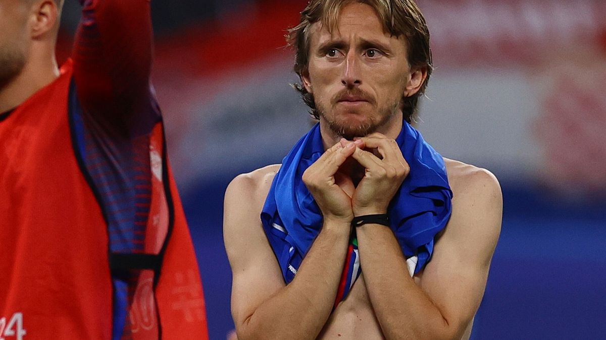 La caída de Luka Modric y sus ojos llorosos: por qué el croata no se puede quejar de un final cruel