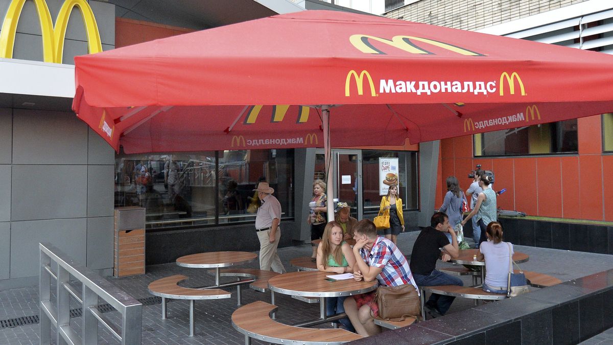 Rusia anuncia que cierra cuatro establecimientos de McDonald's en Moscú