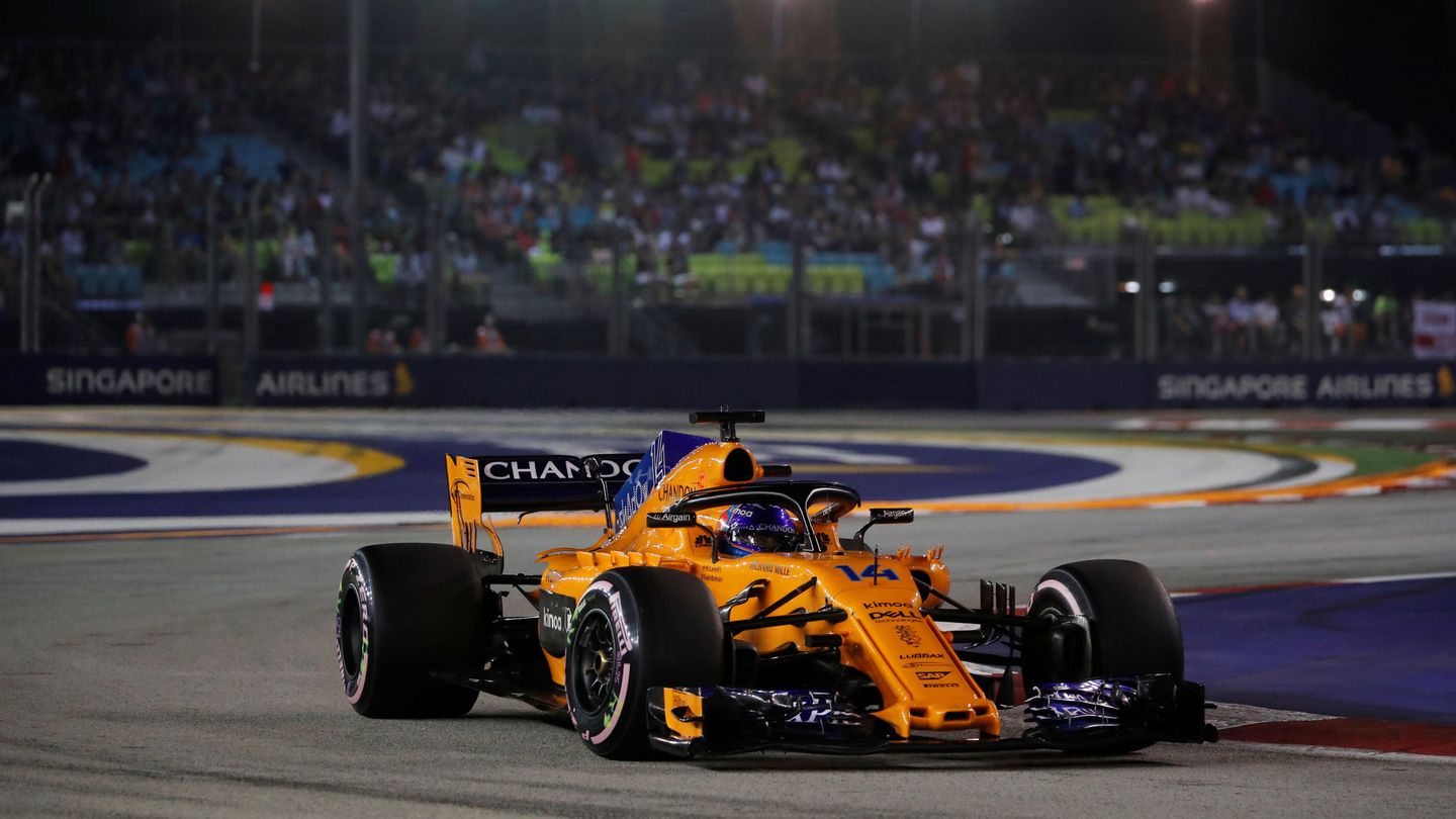 Alonso durante la clasificación del GP de Singapur. (EFE)
