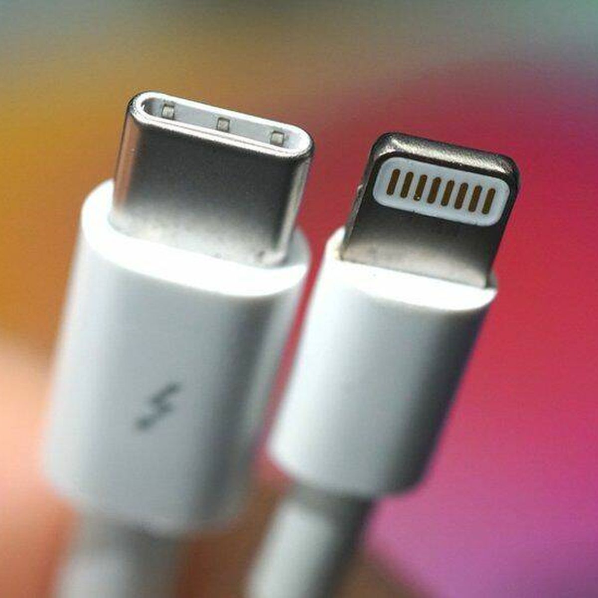 Apple advierte que utilizar un cargador USB-C incorrecto podría causar  daños irreparables al nuevo iPhone 15