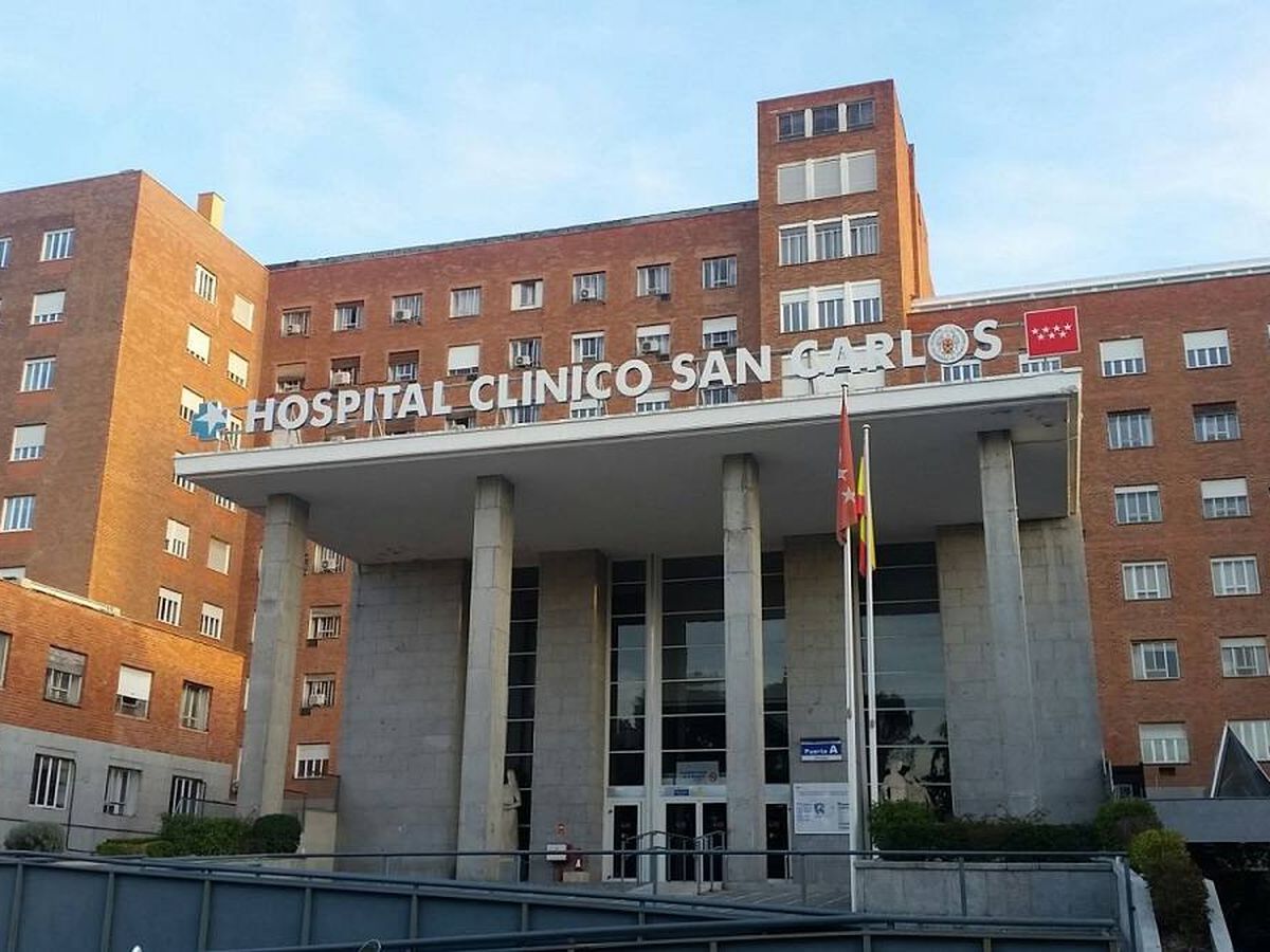 Foto: El Hospital Clínico San Carlos en Madrid.