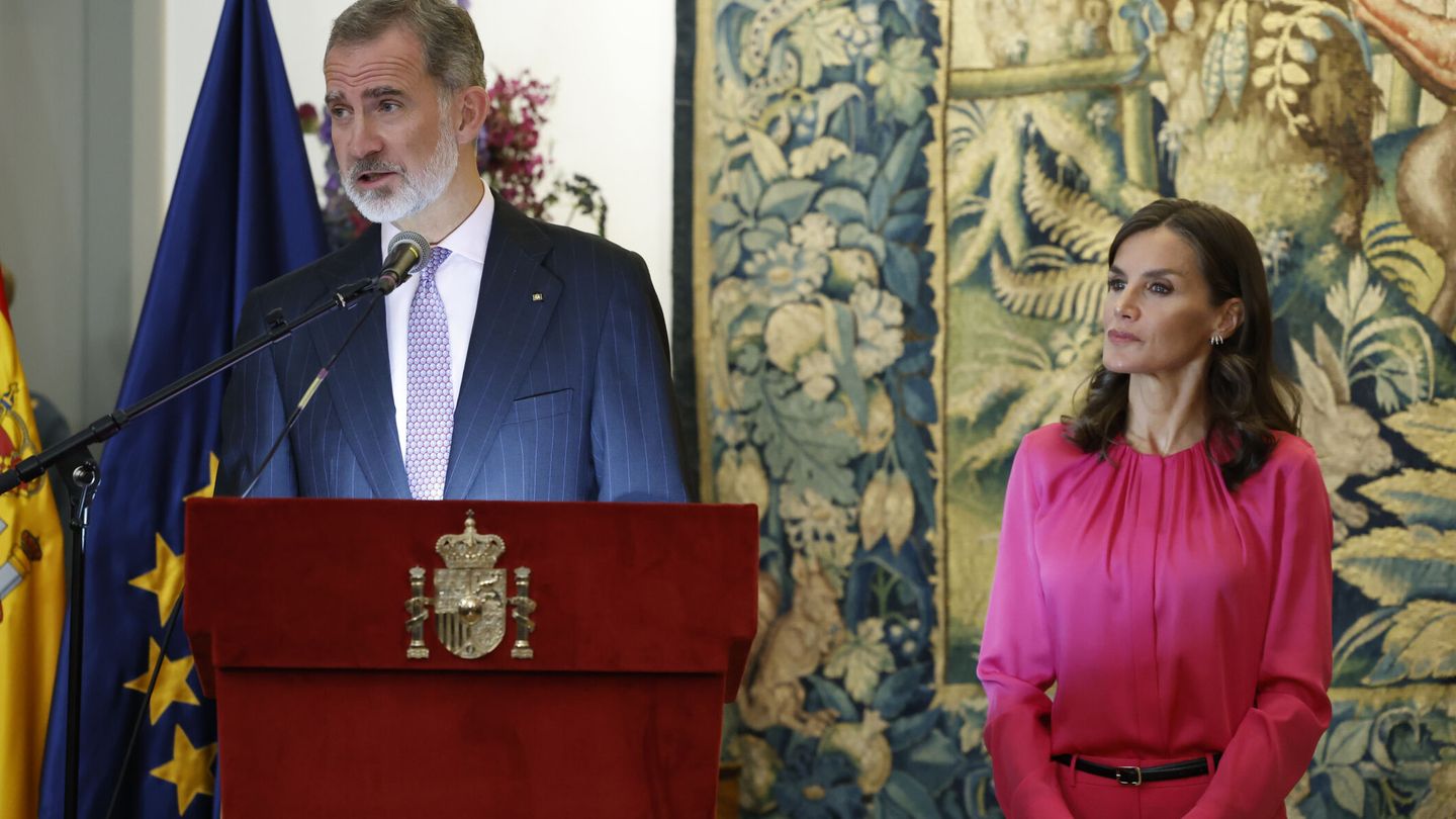 Los Reyes, en la recepción a la colectividad española. (Efe/Juanjo Martín)