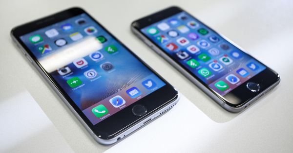Foto: El iPhone 6s Plus (izquierda) y el 6s. (Foto: Enrique Villarino)