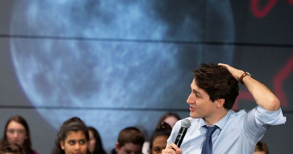 Foto: Trudeau, en una asamblea de una escuela nacional en Quebec (Reuters)