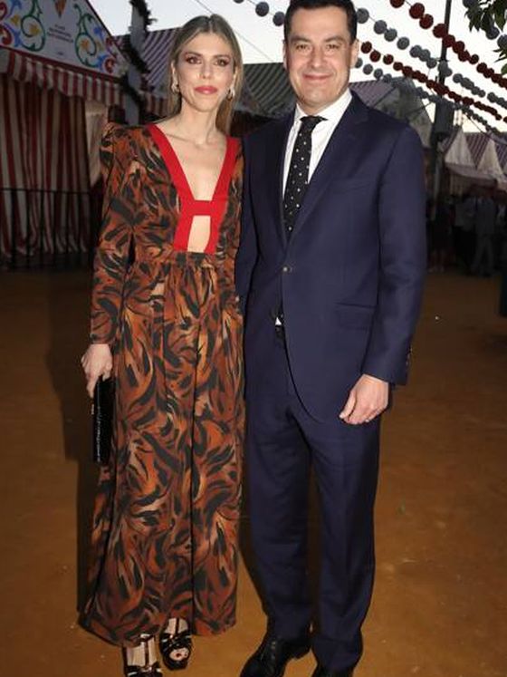 Manuela Villena y Moreno Bonilla, en la Feria de Abril. (Lagencia)