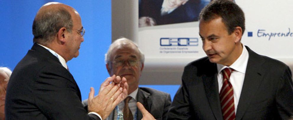 Foto: Moncloa lanza un ataque sin precedentes contra CEOE y arruina el diálogo social