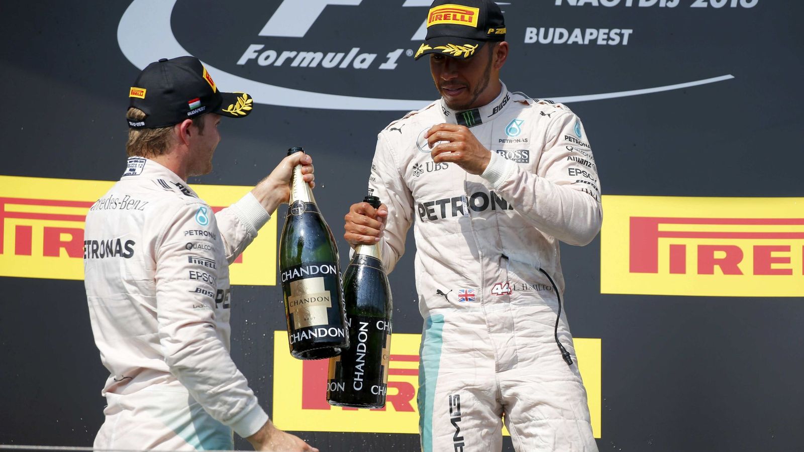 Foto: Hamilton y Rosberg, en el podio de Hungría.