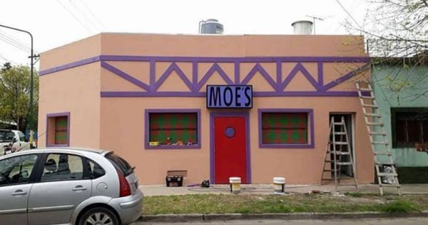 Foto: Imagen de la reproducción del bar de Moe fuera de Springfield, sino en Buenos Aires. (Facebook)