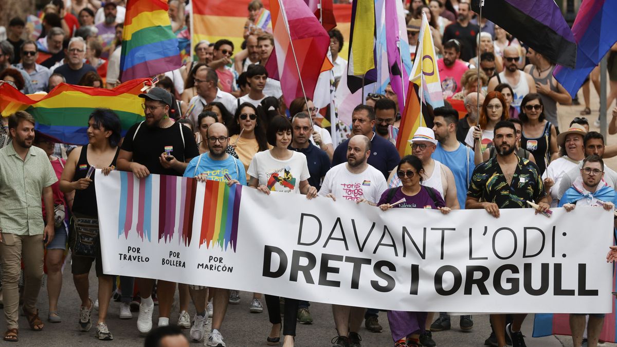 Orgullo gay en Náquera, feudo de Vox: "Negáis el balcón municipal, pero tenemos el pueblo"