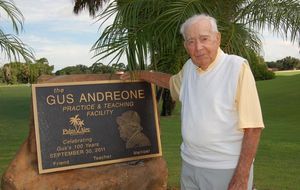 Gus Andreone, el señor de 103 años que protagoniza un bello cuento de Navidad