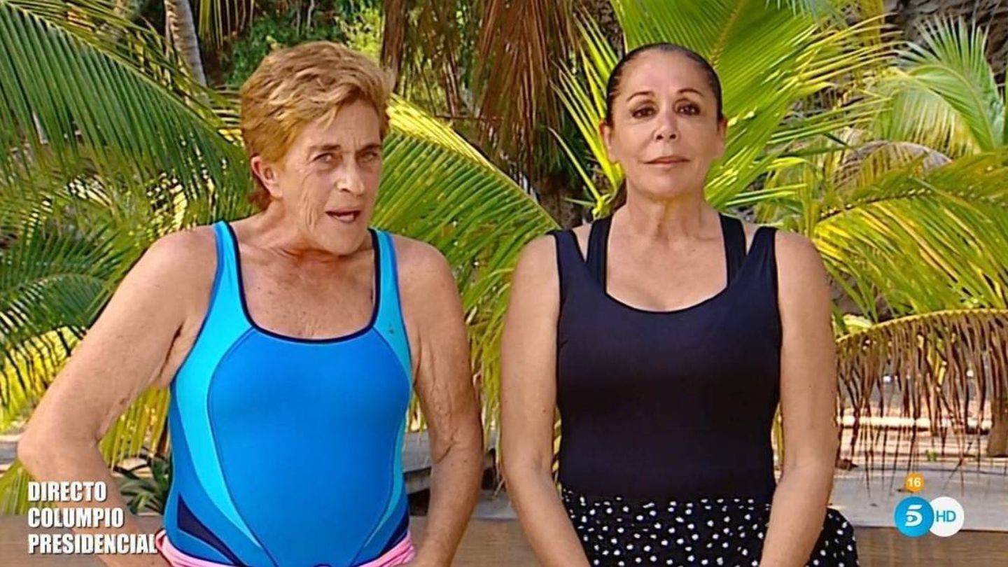 Chelo García Cortés e Isabel Pantoja, en 'Supervivientes 2019'. (Telecinco)