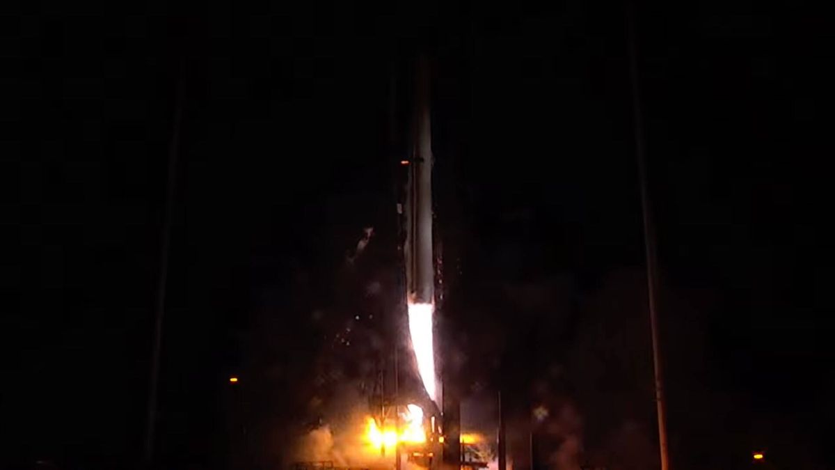 Despega el cohete que puede revolucionar la exploración espacial y vencer a Elon Musk
