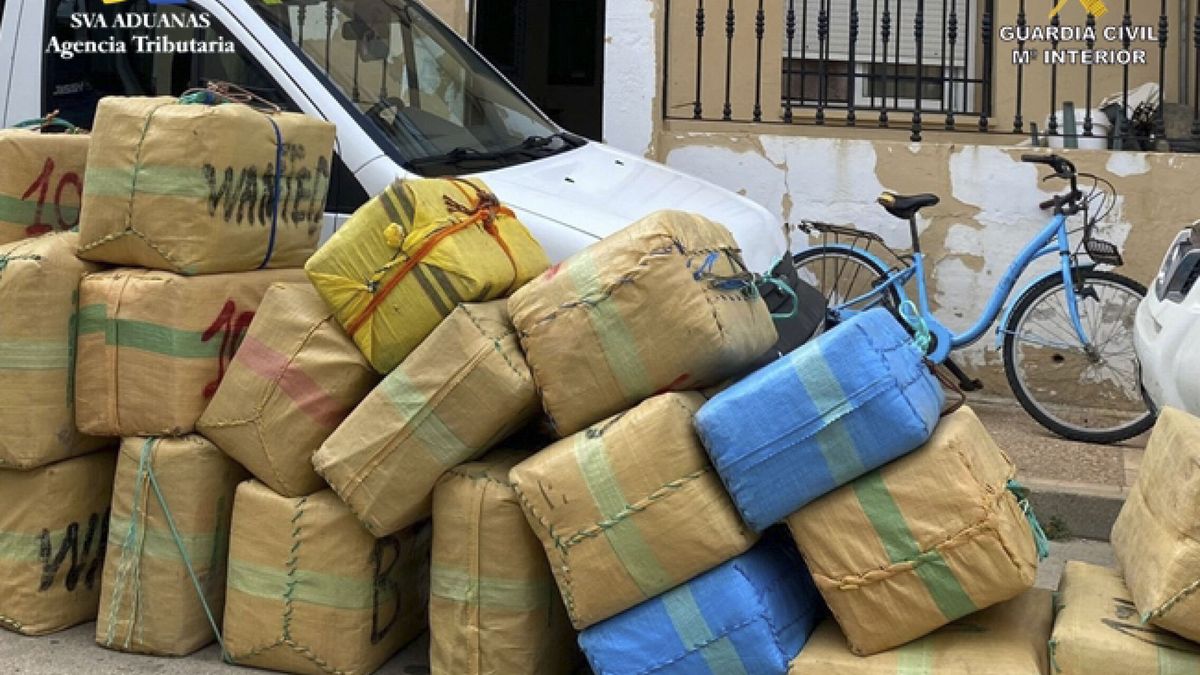 Detenidas dos personas e intervenidos más de 2.600 kg de hachís en dos operaciones en Huelva