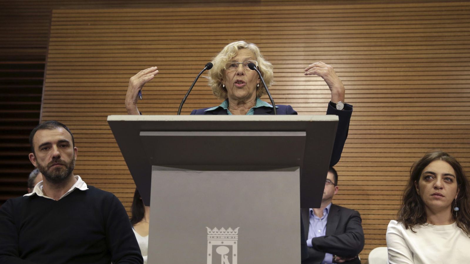 Foto: La alcaldesa Manuela Carmena durante la rueda de prensa de balance de los cien días de gobierno. (EFE)