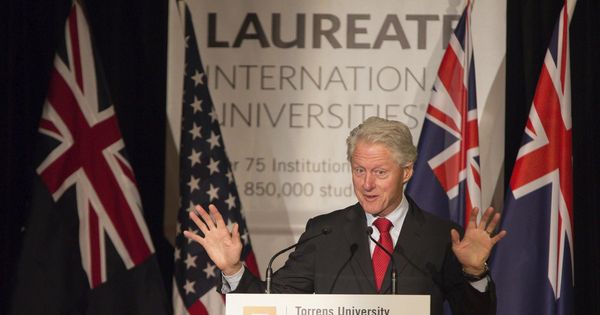Foto: Bill Clinton, cuando ejercía de "rector honorario", en una inauguración de Laureate. (EFE)