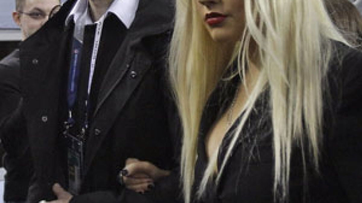 Christina Aguilera y su novio, detenidos por conducir ebrios