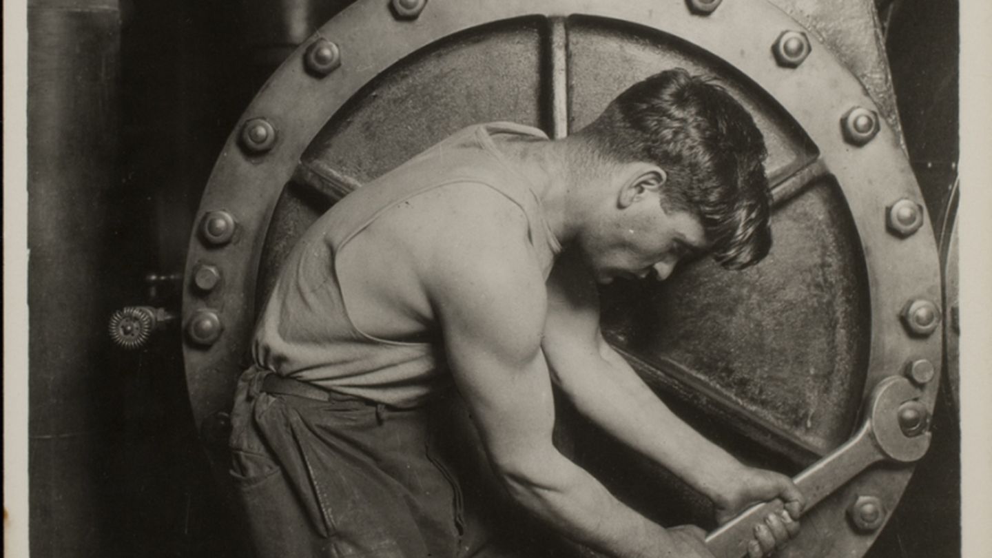 Lewis w. hine, mechanic at steam pump in electric power house, 1920. transfer from photo league lewis hine memorial committee; ex?collection of corydon hine. © george eastman house collection