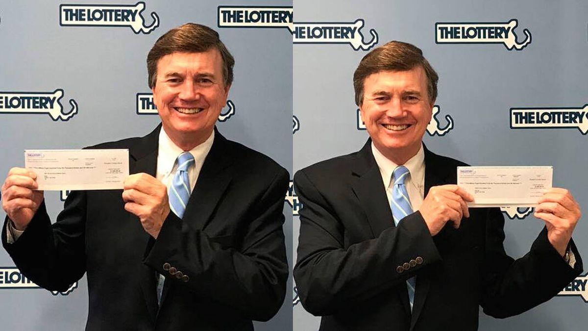 El hombre que aparece siempre en las fotos de ganador de la lotería (y no es millonario)