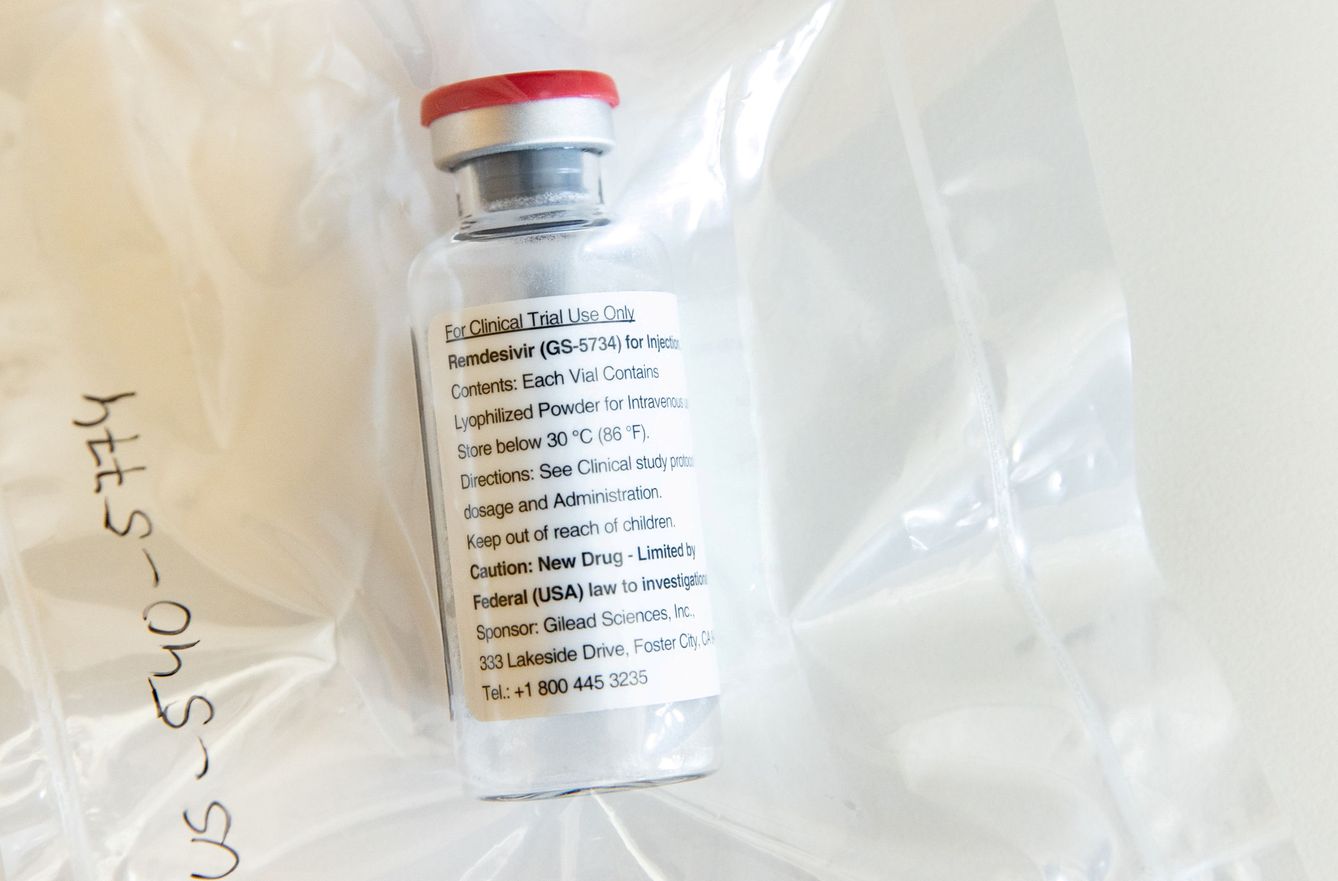 Una ampolla de remdesivir elaborado por la farmacéutica Gilead. (Reuters)