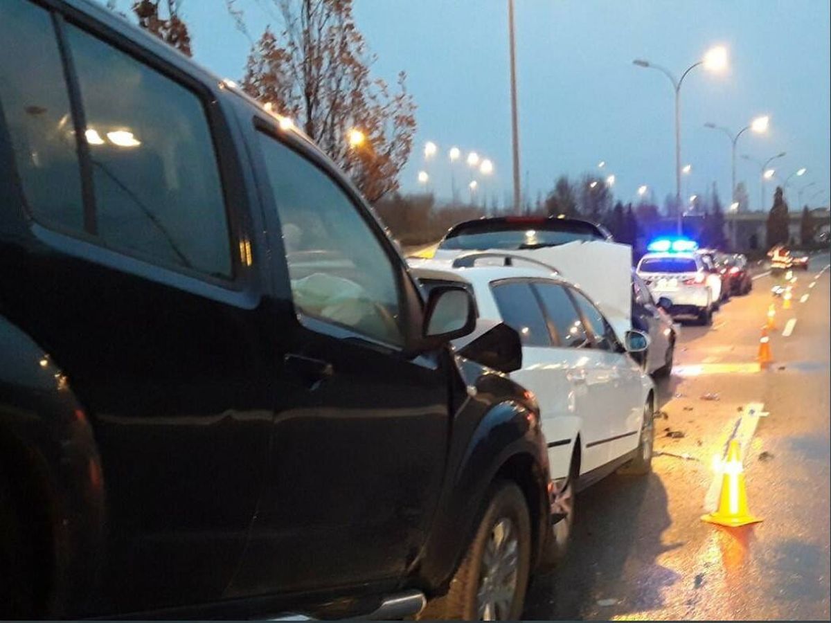 Foto: Imagen del accidente entre nueve coches. Foto: Policía Foral
