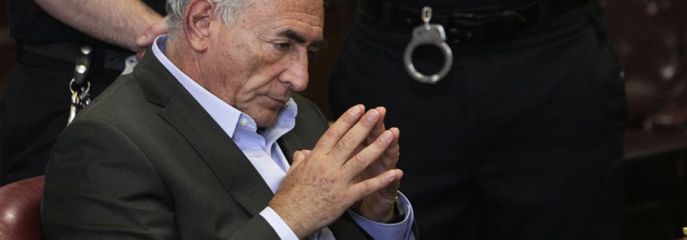 Foto: Strauss-Kahn pide al juez que secuestre el libro  de su examante