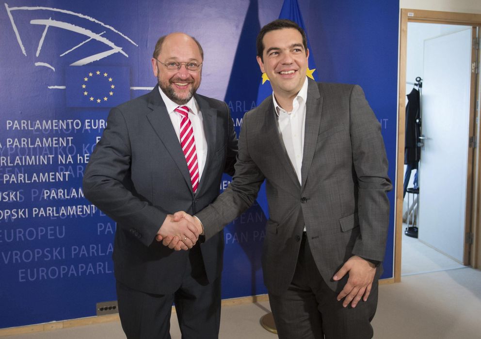 Foto: Martin Schulz, presidente de la Eurocámara junto a Alexis Tsipras, líder de Syriza (EFE)