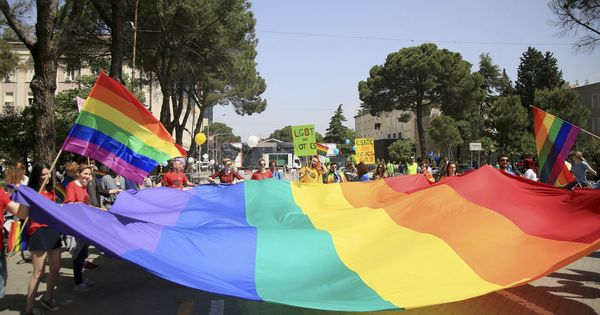 Foto: La Comunidad de Madrid investigará los cursos para "curar" la homosexualidad. (EFE)