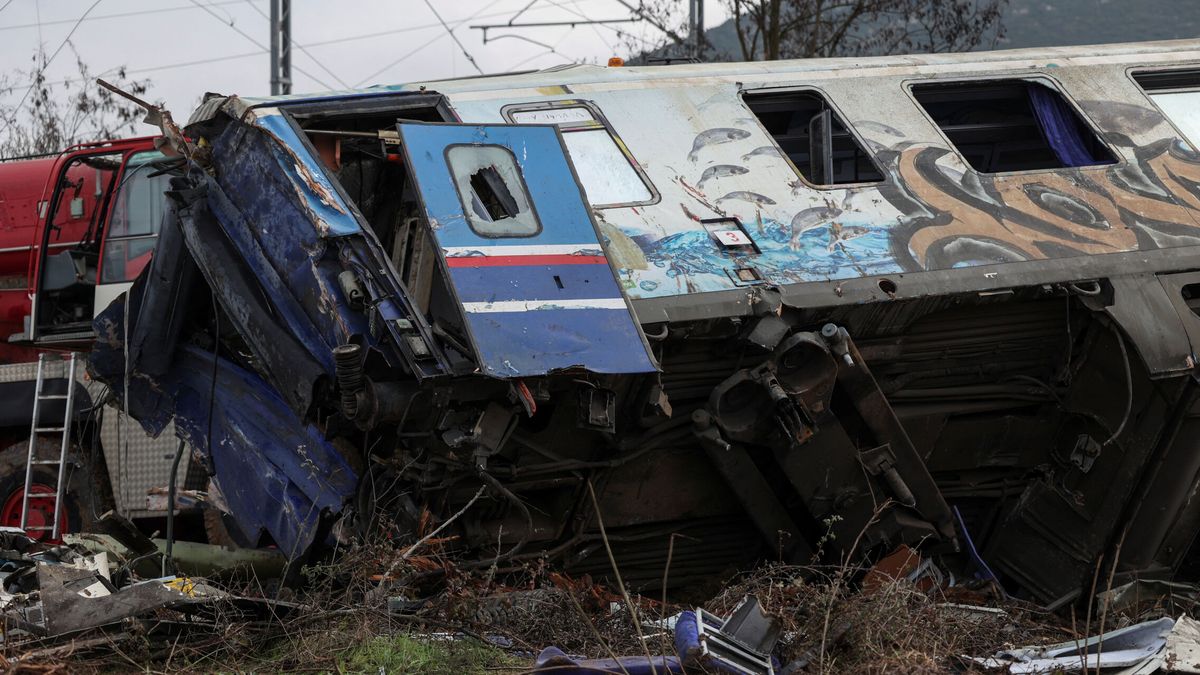 Acaban los trabajos de rescate con decenas de desaparecidos tras el choque de trenes