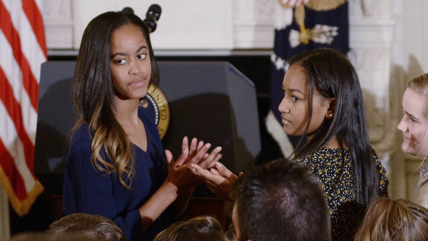 Malia y Sasha Obama, en la Casa Blanca. (Getty/Olivier Douliery)
