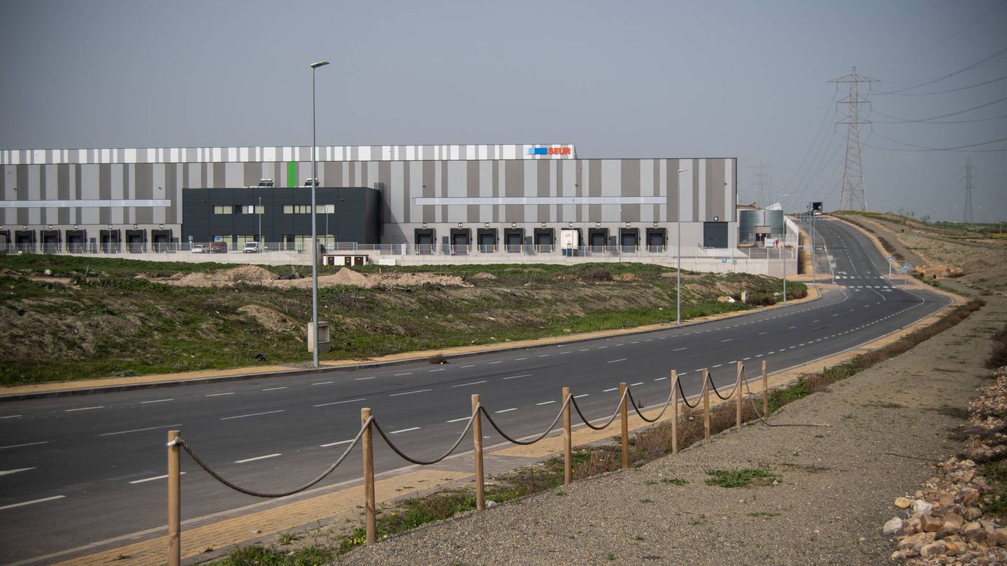 Vista del centro logístico que SEUR ha montado en Illescas. (Carmen Castellón)