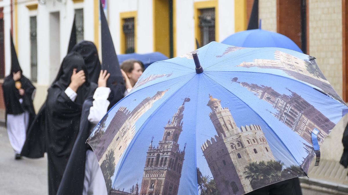 Consulta el tiempo por horas del Martes Santo en Sevilla, Málaga y Madrid: estas son las procesiones más afectadas