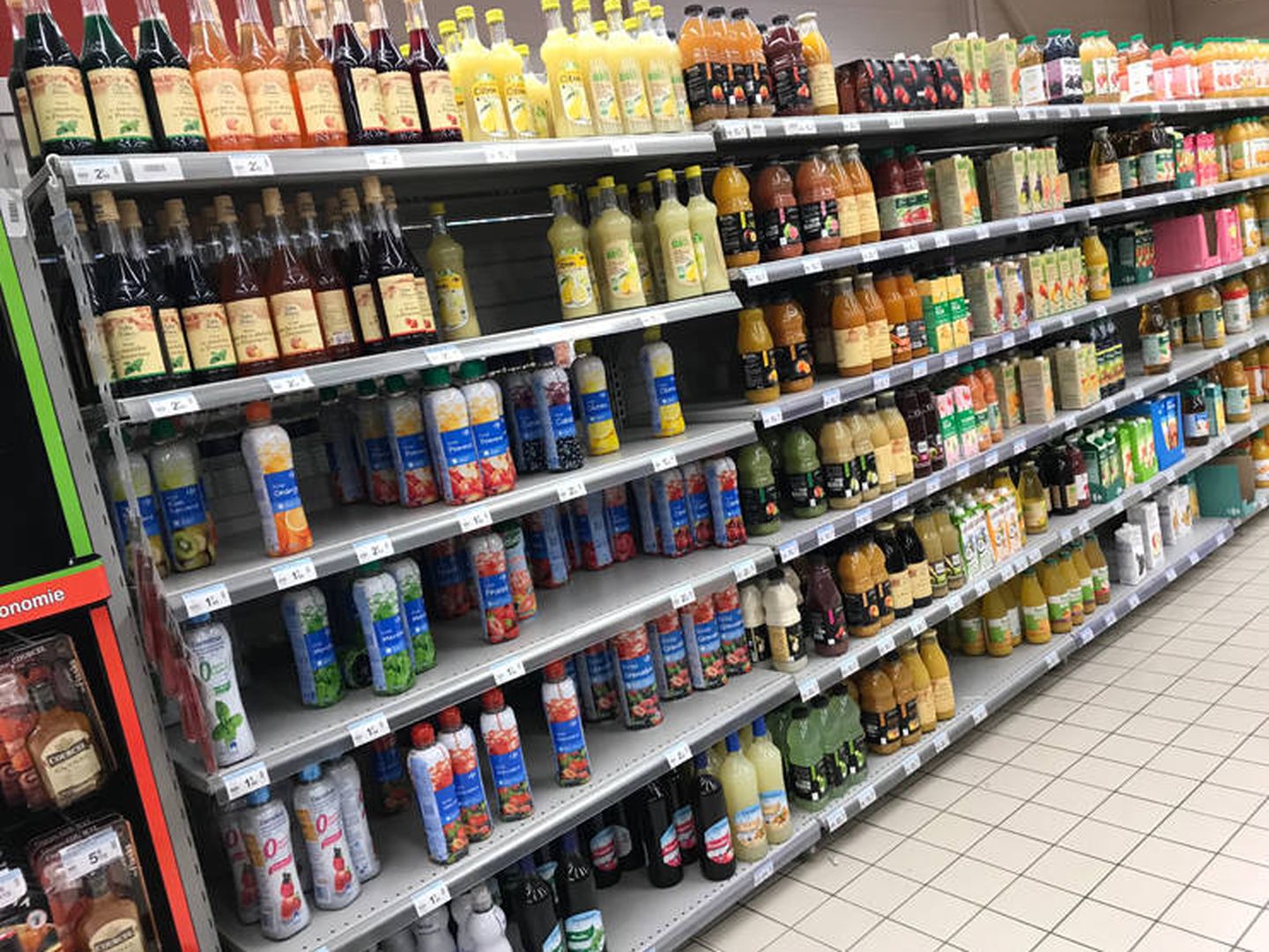 Carrefour pone en valor su marca blanca en el zumo. (Foto: Olivier Dauvers)