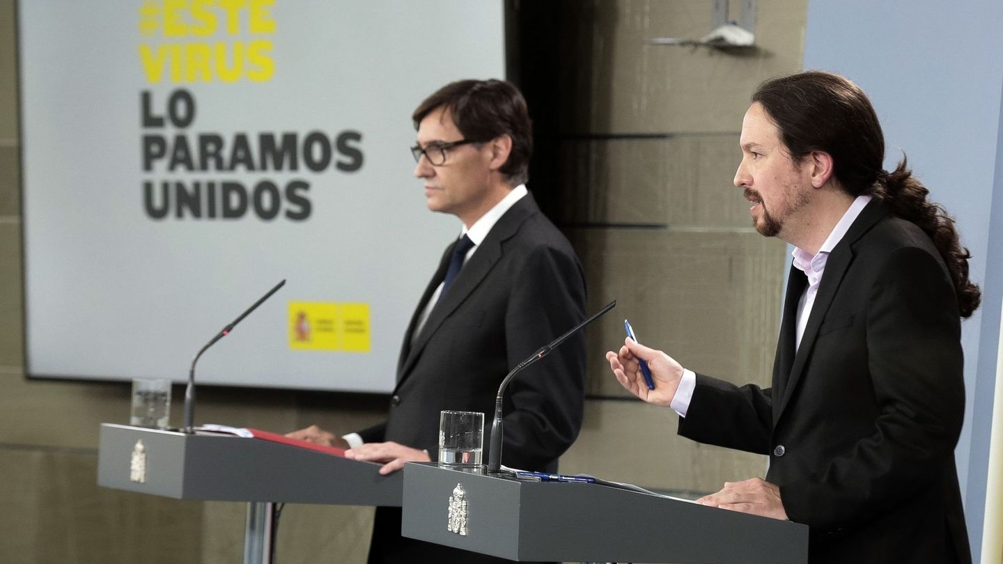 Pablo Iglesias al saltarse la cuarentena junto al ministro de Sanidad, Salvador Illa. REUTERS