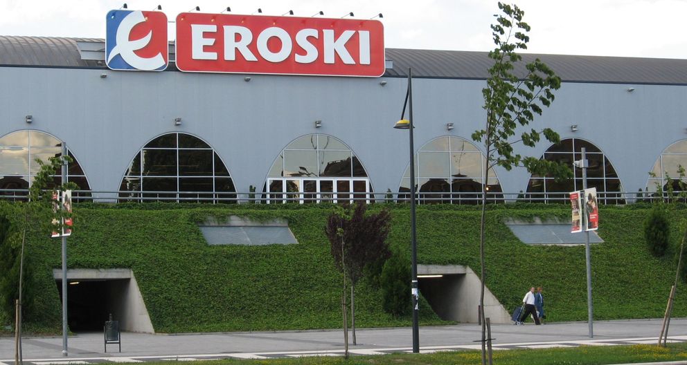 Centro Comercial Eroski en Vitoria. (Yrithinnd, Wikimedia)