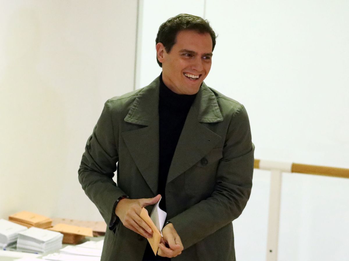 Foto: Albert Rivera vota en las elecciones generales. (Reuters)