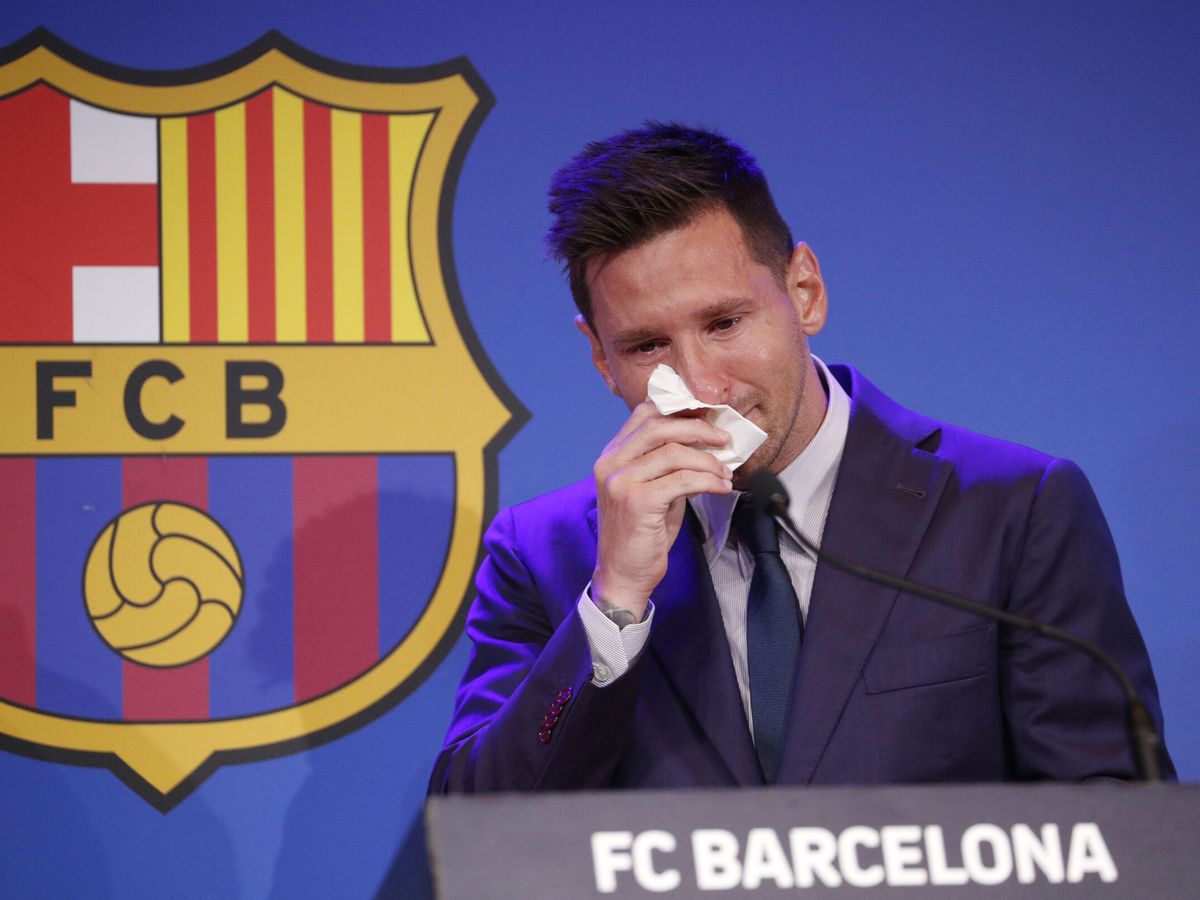 Foto: Messi rompe a llorar en su despedida. (Reuters)