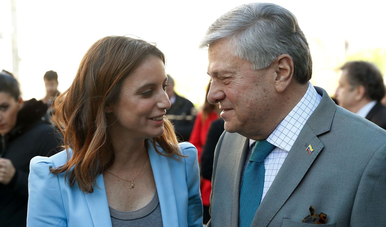 Andrea Levy, junto a Leopoldo López.