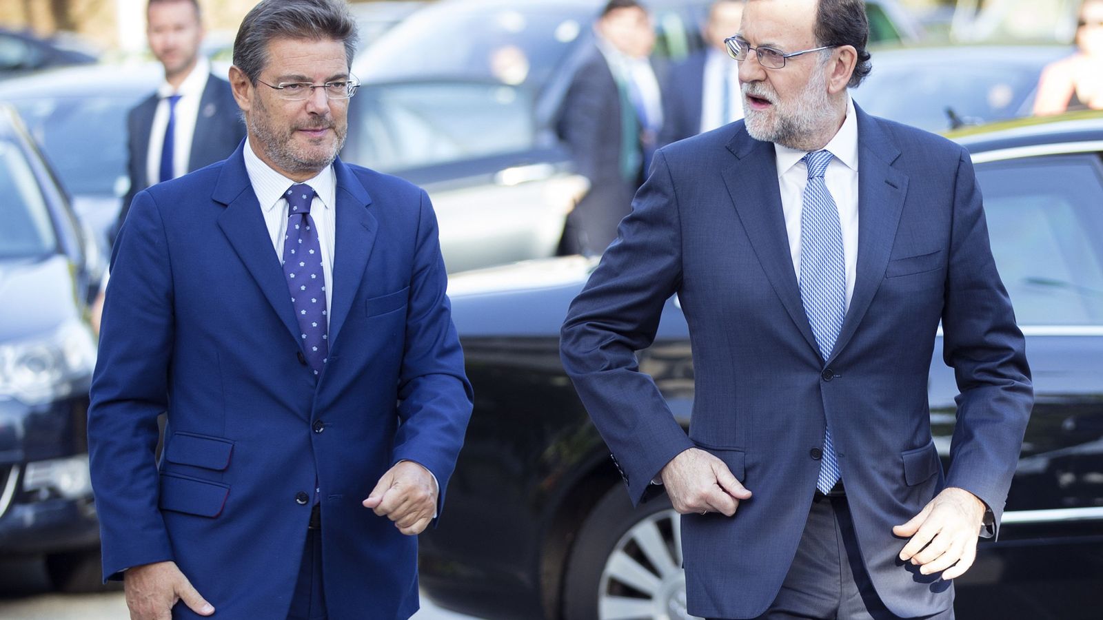 Foto: Rafael Catalá (i), junto al presidente del Gobierno, Mariano Rajoy. (EFE)