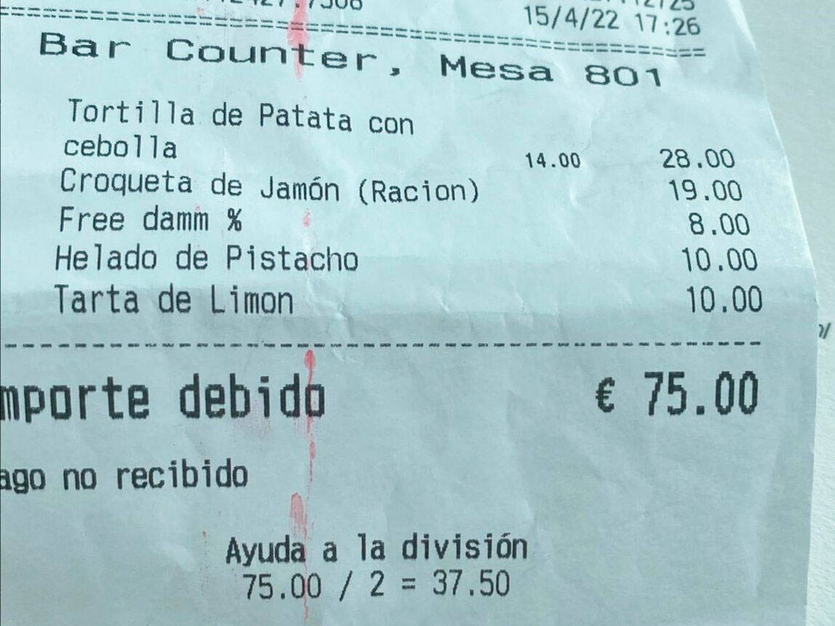 Foto: 14 euros por un pincho de tortilla, uno de los últimos sablazos virales (Twitter/@tioatleti)