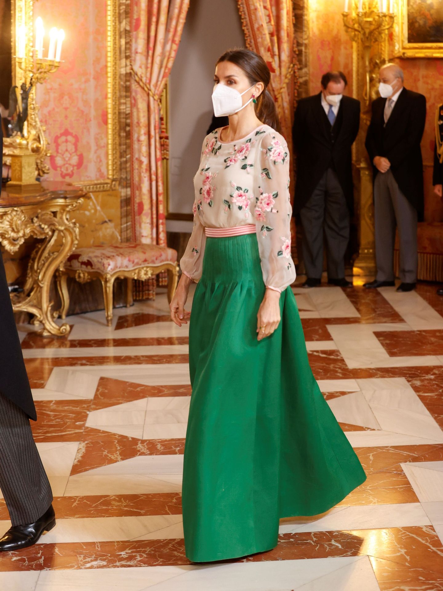 La reina Letizia, en el Palacio Real. (EFE/Juan Carlos Hidalgo)
