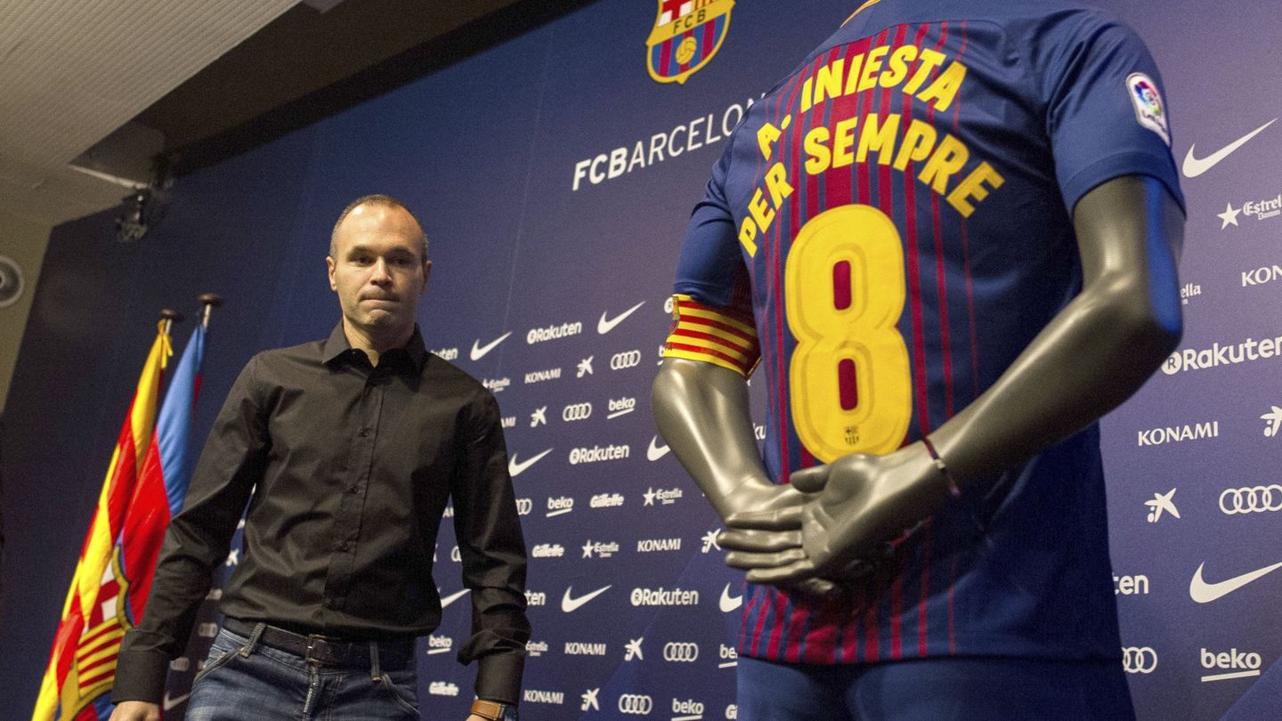 Iniesta renovó de por vida su contrato con el FC Barcelona el pasado mes de octubre. (EFE)