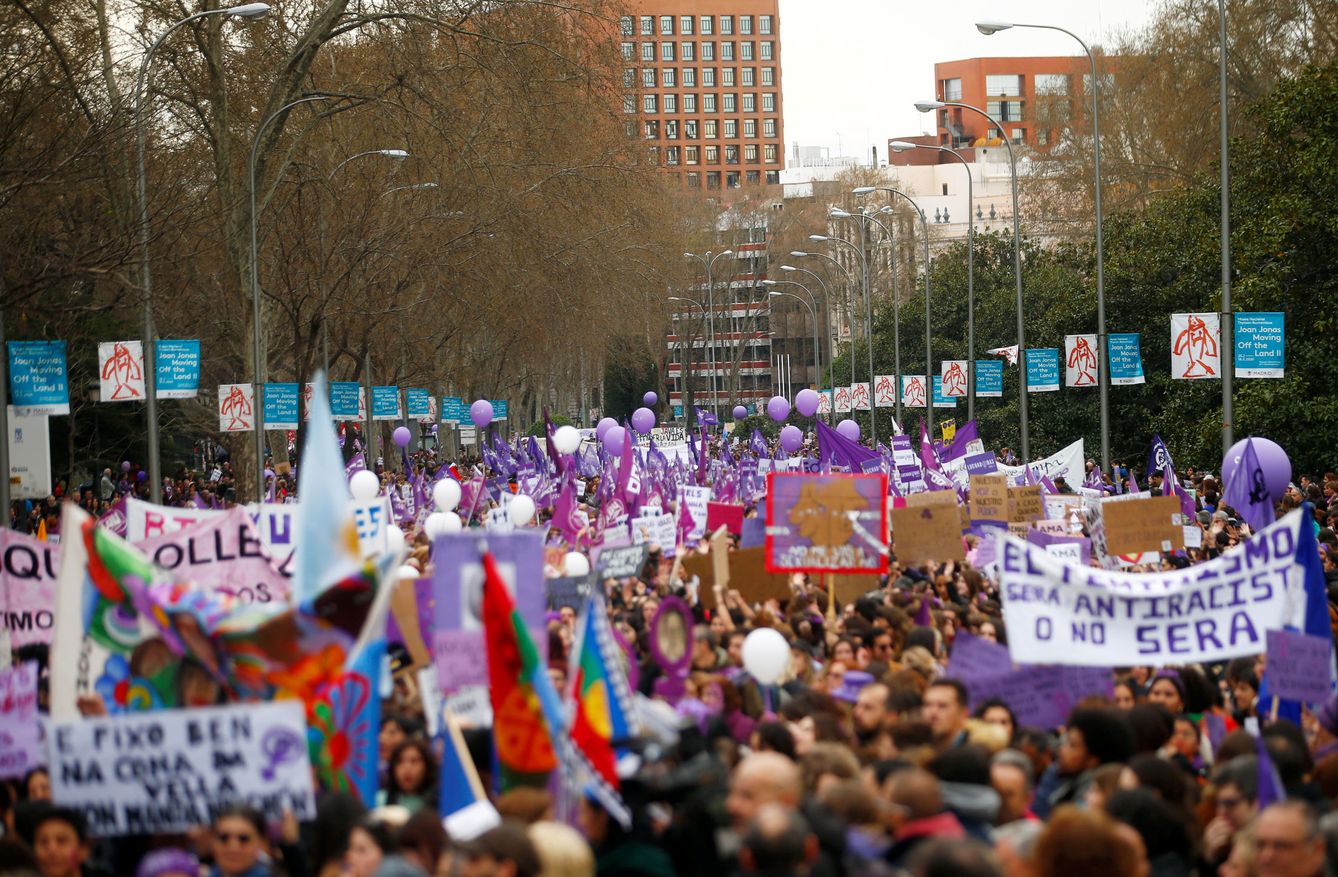 Vista de la marcha feminista en Madrid. (Reuters)
